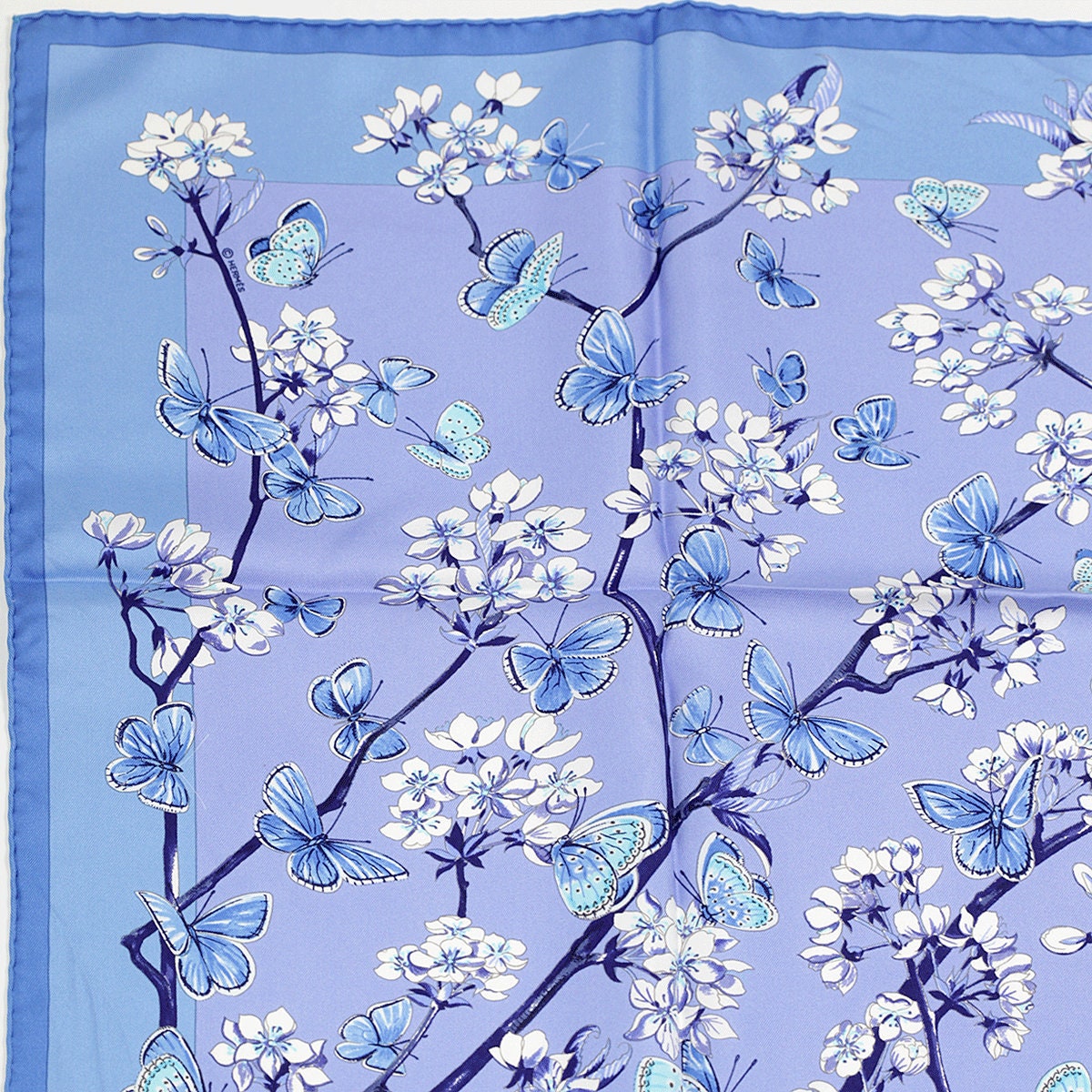 Hermes Scarf "Vol Amoureux des Azures" by Laurence Bourthoumieux 90cm Silk | Carre Foulard