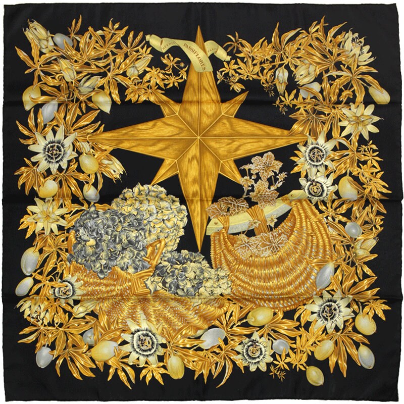 Hermes Scarf "Passiflores" by Valerie Dawlat Dumoulin Vintage 90cm Silk