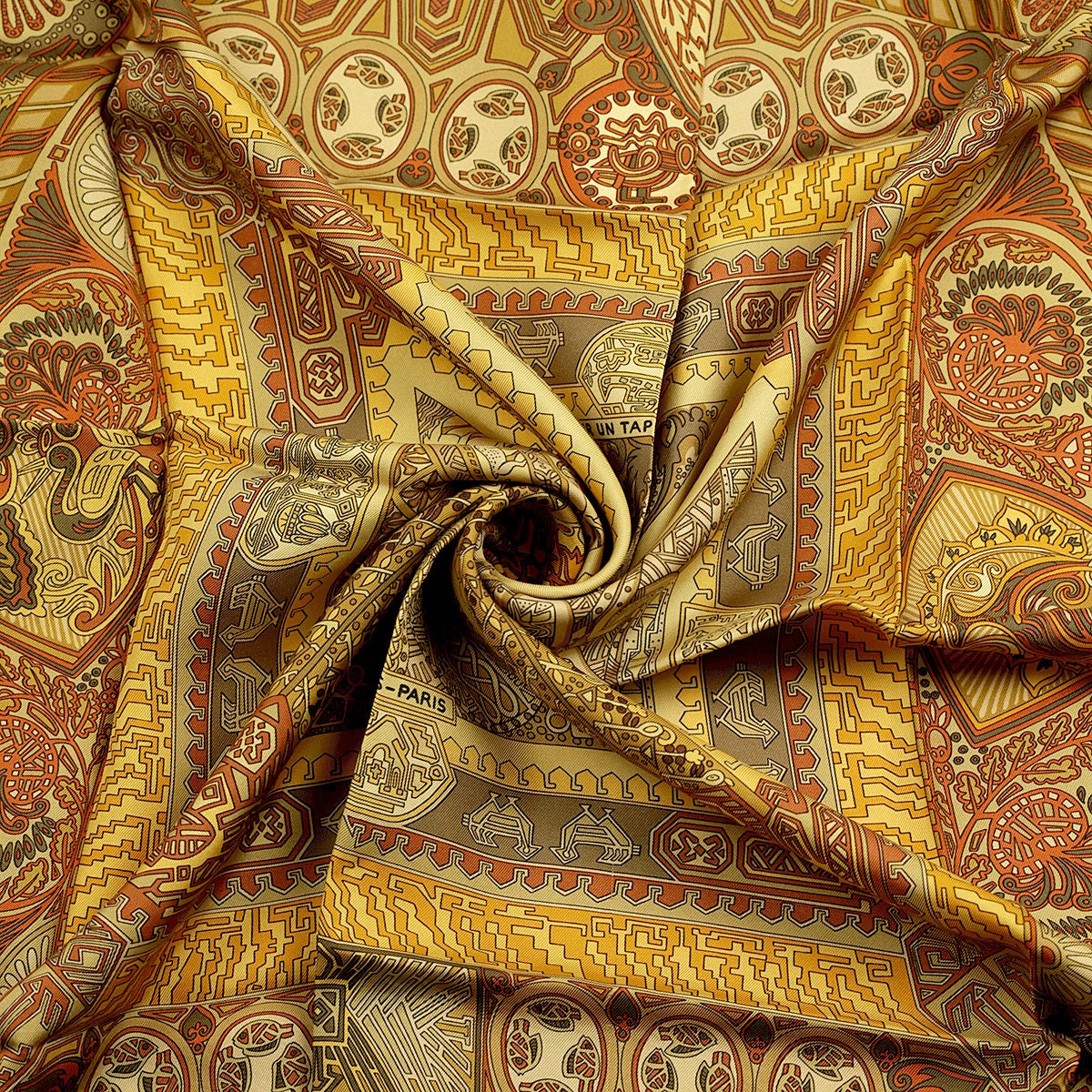 Hermes Scarf "Sur Un Tapis Volant" by Annie Faivre 90cm Silk | Carre Foulard