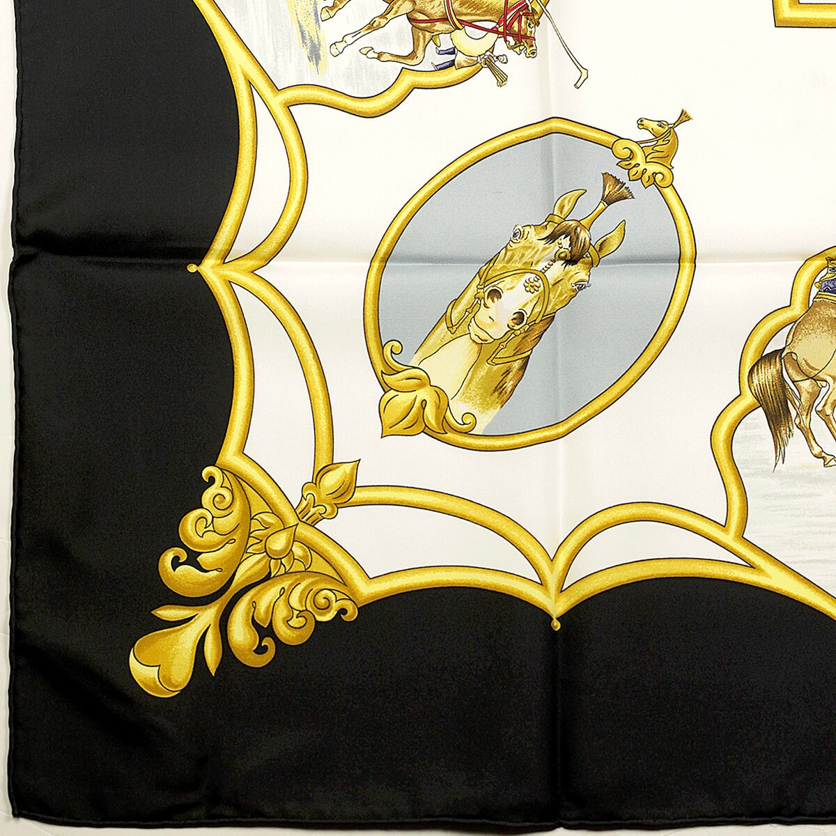 Hermes Scarf "Les Chevaux des Moghols" by Jean De Fougerolle Vintage 90cm Silk