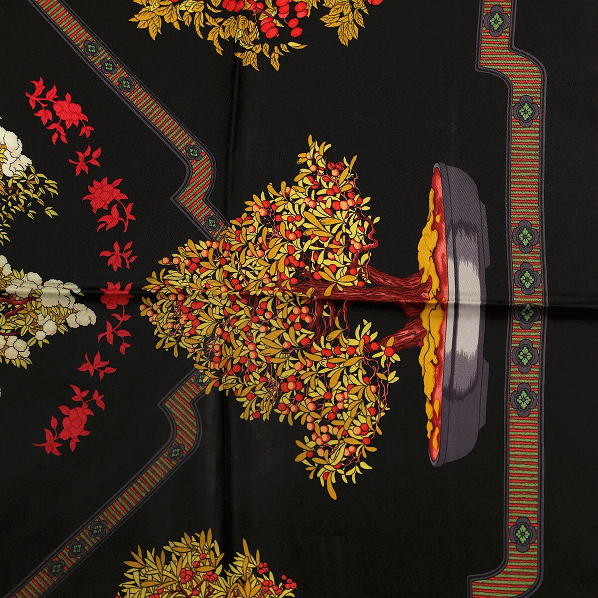 Hermes Scarf "Les Beaux Jours de Bonsai" by Catherine Baschet 90cm Silk | Carre Foulard