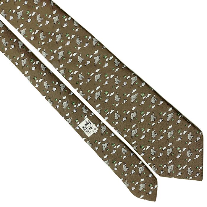 Hermes Men's Silk Tie Whimsical Flying Elephants Pattern 5268 | Necktie Cravate