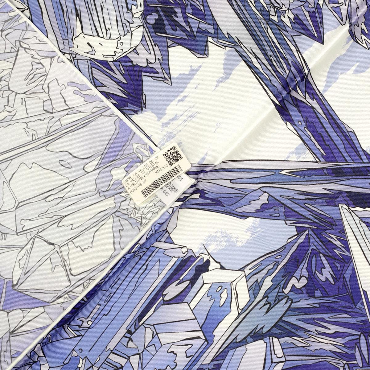 Hermes Scarf "La Vallee de Cristal" by Ugo Bienvenu 90cm Silk | Carre Foulard