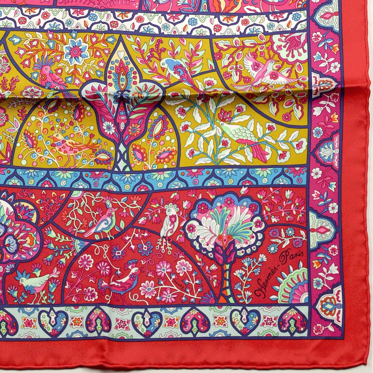 Hermes Scarf "Au Pays des Oiseaux Fleurs" by Christine Henry 90cm Silk | Foulard Carre