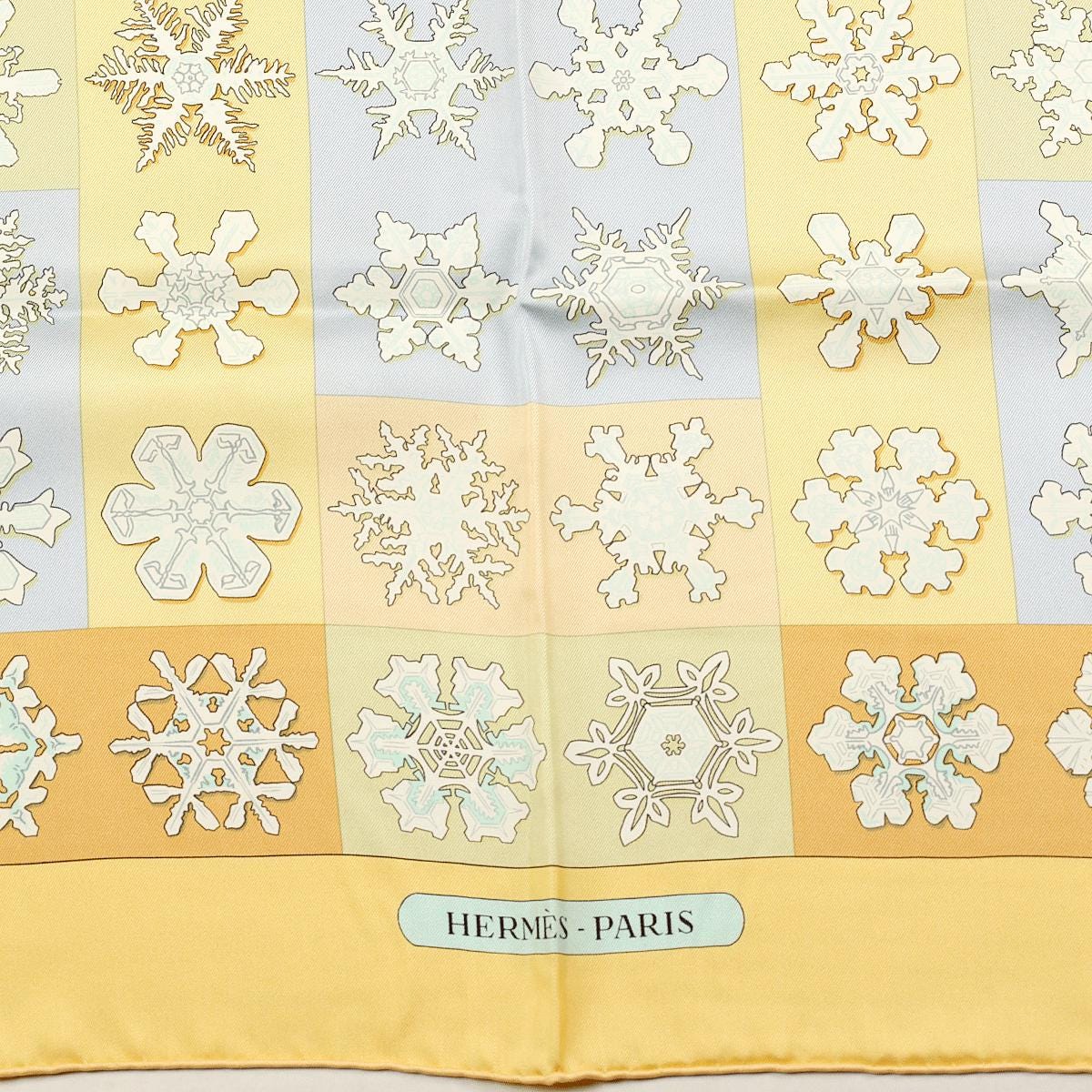 Hermes Scarf "Feux de l'Hiver" by Christiane Vauzelles 90cm Silk | Carre Foulard