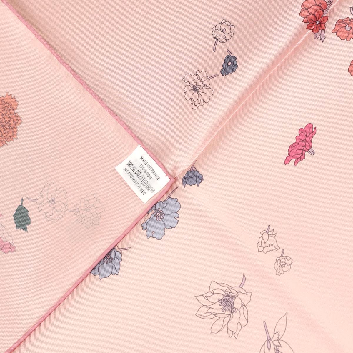 Hermes Scarf "Robe Legere" by Théo de Gueltzl 90cm Silk | Carre Foulard