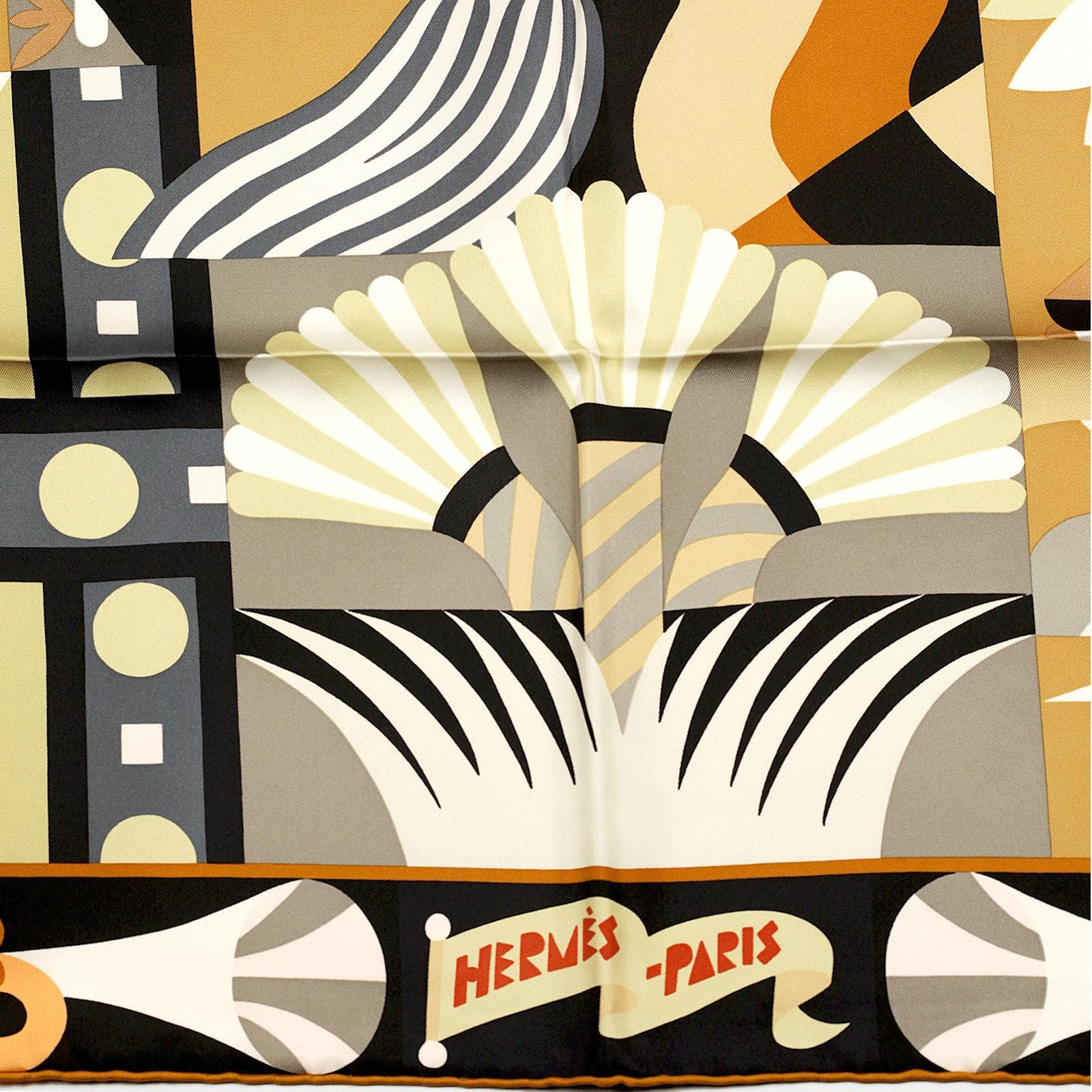 Hermes Scarf "Parade Fanfare" by Tong Ren 90cm Silk | Carre Foulard