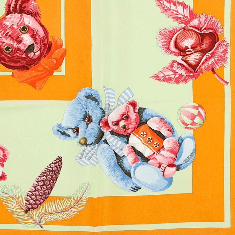 Hermes Scarf "Confidents des Coeurs" by Loic Dubigeon 90cm Silk | Carre Foulard