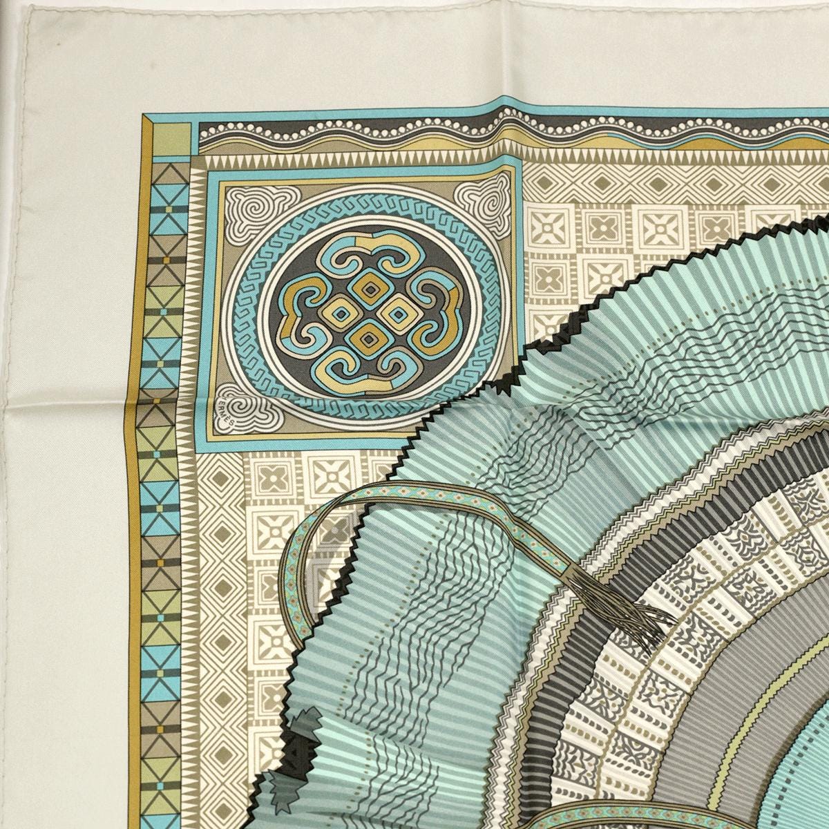 Hermes Scarf "Cent Plis des Miao" by Aline Honore 90cm Silk | Carre Foulard