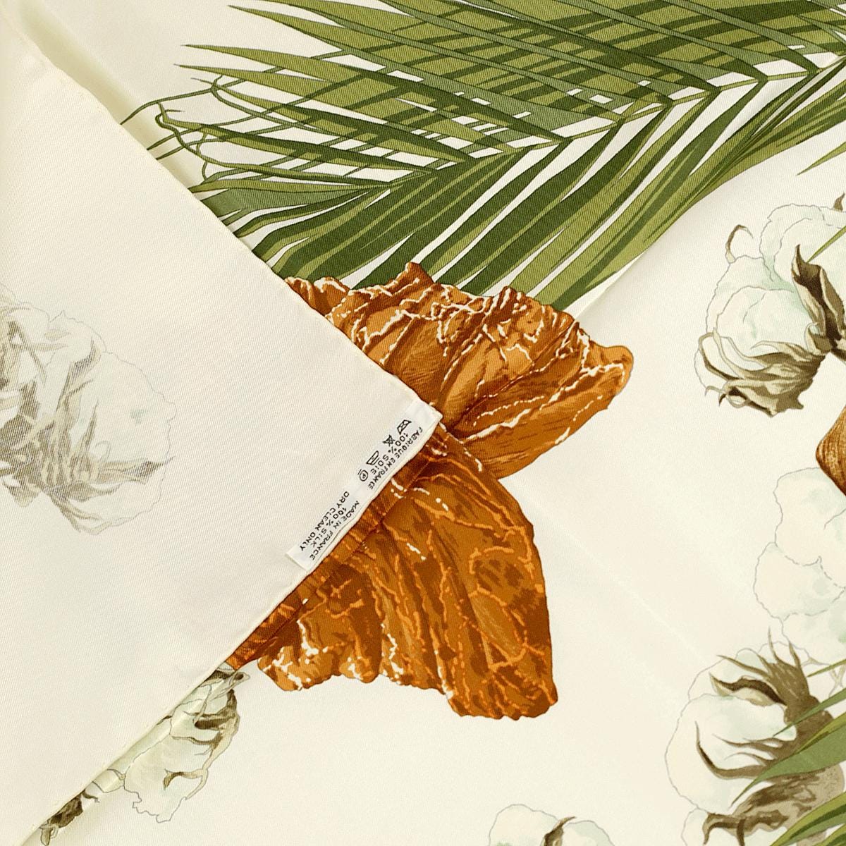 Hermes Scarf "Turbans des Reines" by Michelle Szabo 90cm Silk | Carre Foulard
