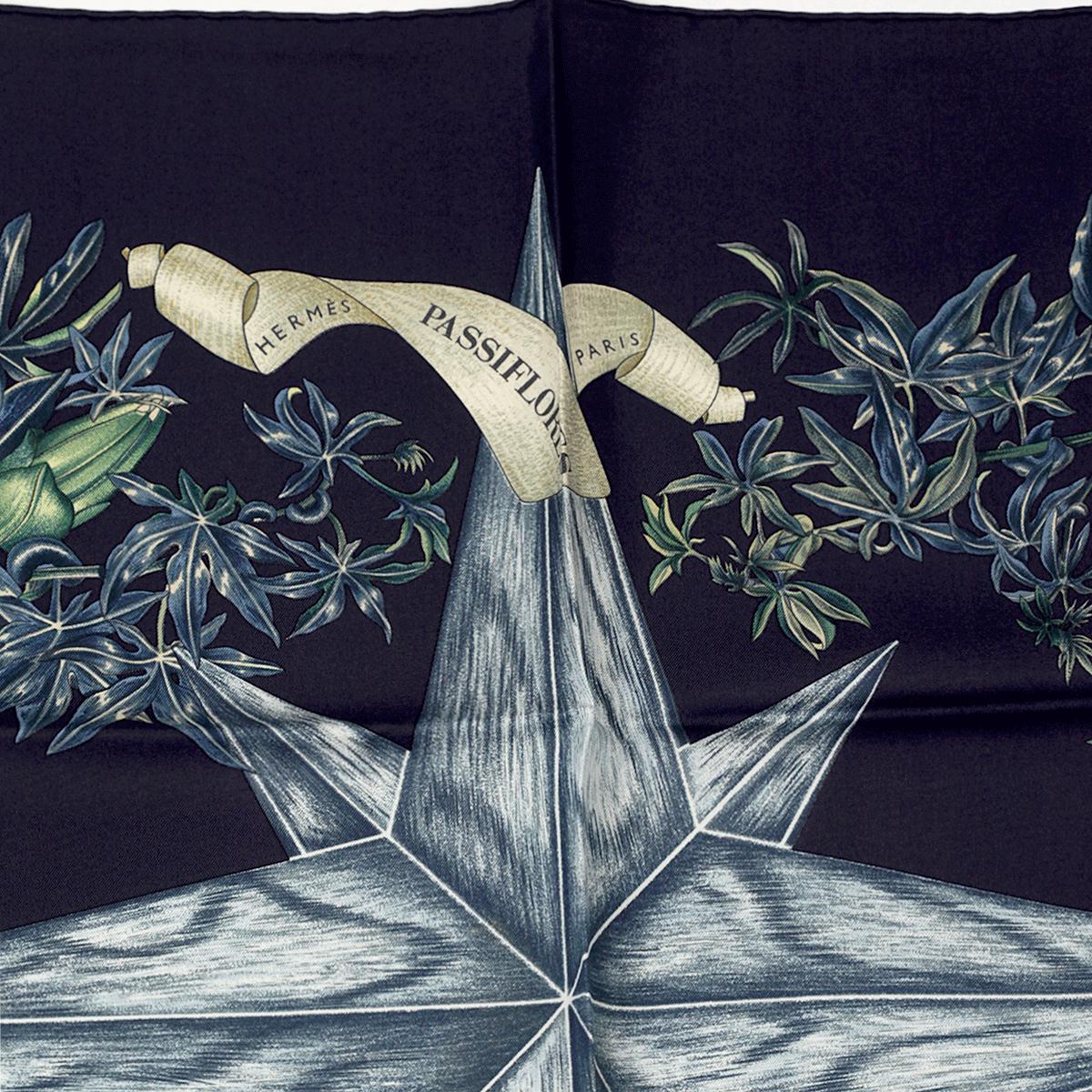 Hermes Scarf "Passiflores" by Valerie Dawlat Dumoulin Vintage 90cm Silk | Carre Foulard