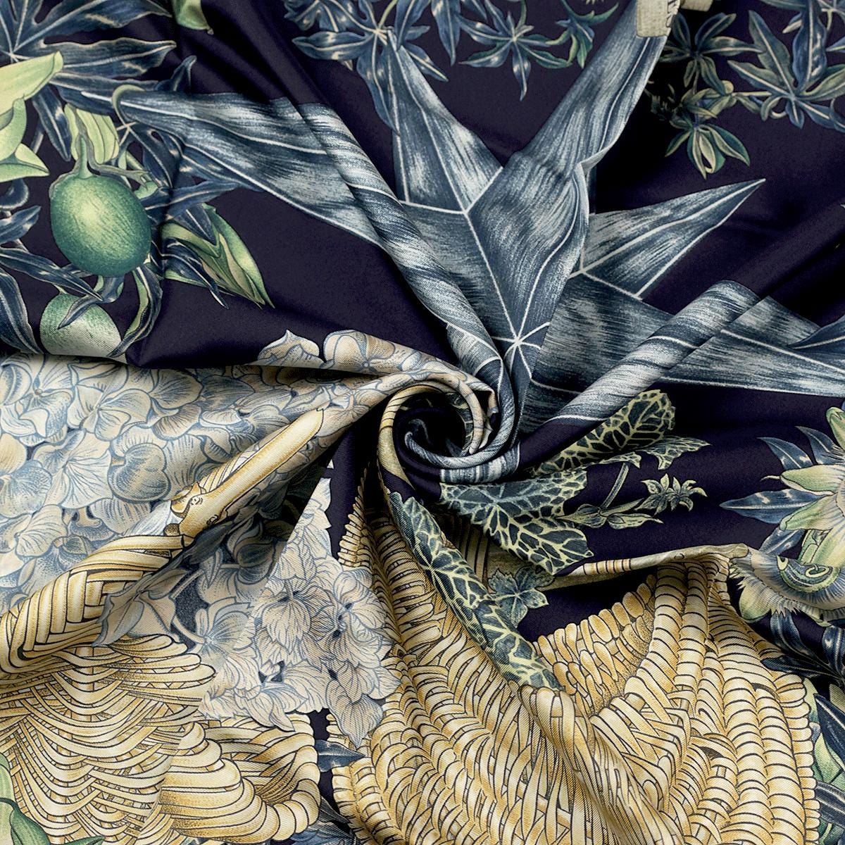Hermes Scarf "Passiflores" by Valerie Dawlat Dumoulin Vintage 90cm Silk | Carre Foulard