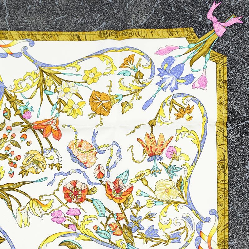Hermes Scarf "Pierres d'Orient et d'Occident" by Zoe Pauwels 90cm Silk | Carre Foulard