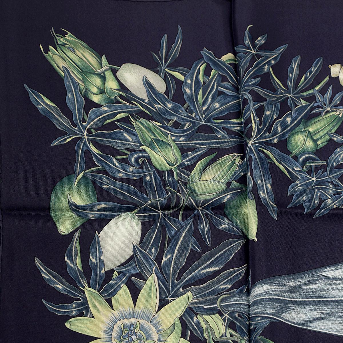 Hermes Scarf "Passiflores" by Valerie Dawlat Dumoulin Vintage 90cm Silk | Carre Foulard
