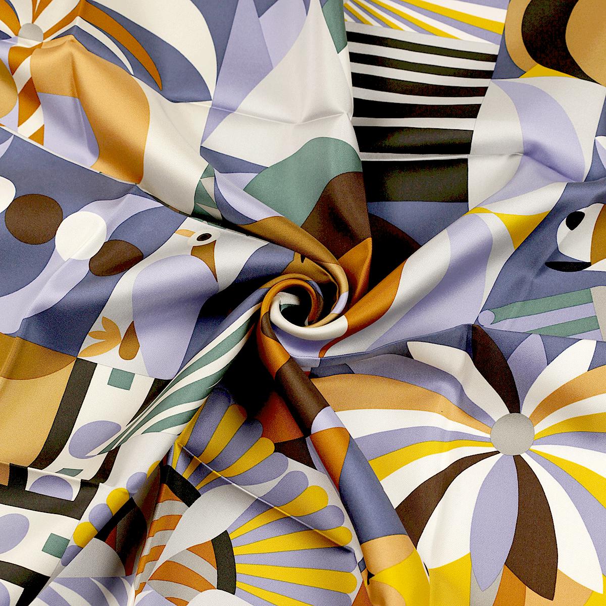 Hermes Scarf "Parade Fanfare" by Tong Ren 90cm Silk | Carre Foulard