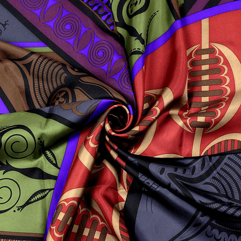 Hermes Scarf "Geometrie Cretoise" by Julia Abadie 90cm Silk | Carre Foulard