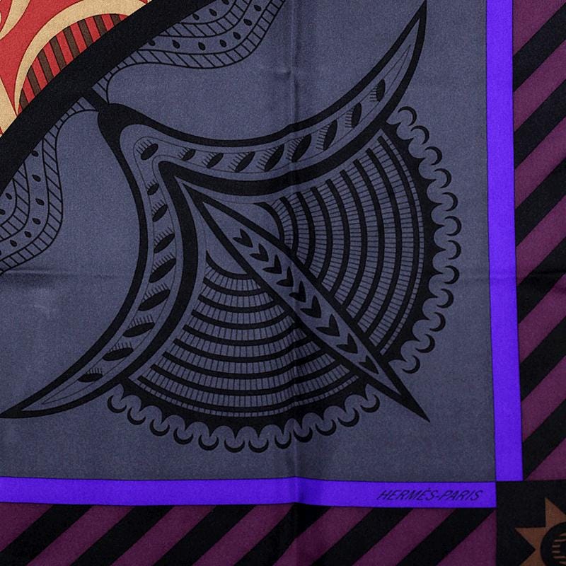 Hermes Scarf "Geometrie Cretoise" by Julia Abadie 90cm Silk | Carre Foulard