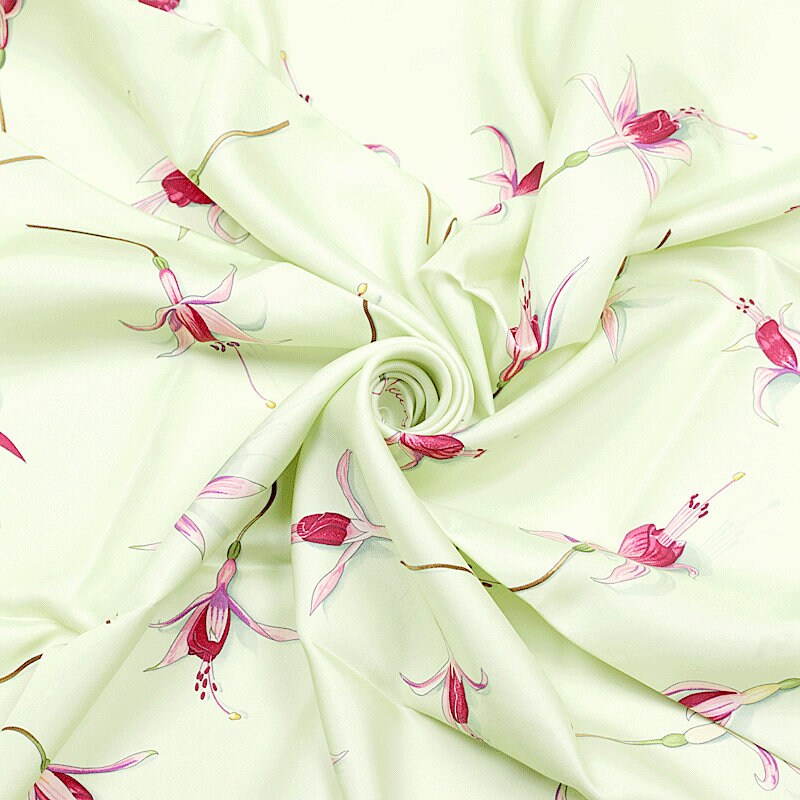Hermes Scarf "Fleurs de Fuchsia" by Leigh P. Cook 90cm Silk