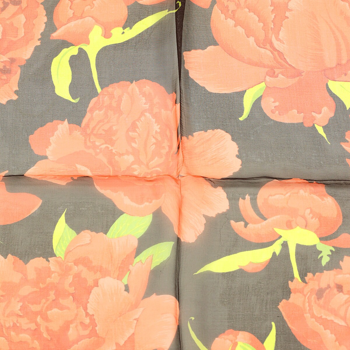 Hermes Scarf Mousseline "Pivoines" by Christiane Vauzelles  90cm Silk | Carre Foulard  Chiffon