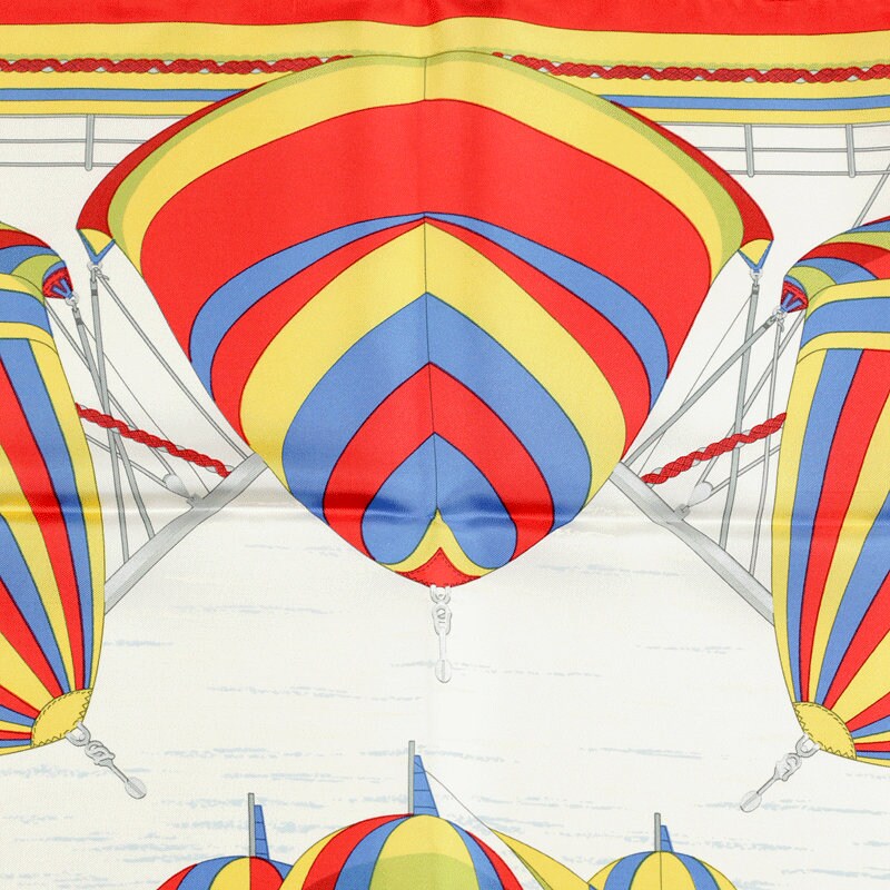 Hermes Scarf "Spinnakers" by Julia Abadie 90cm Silk | Carre Foulard