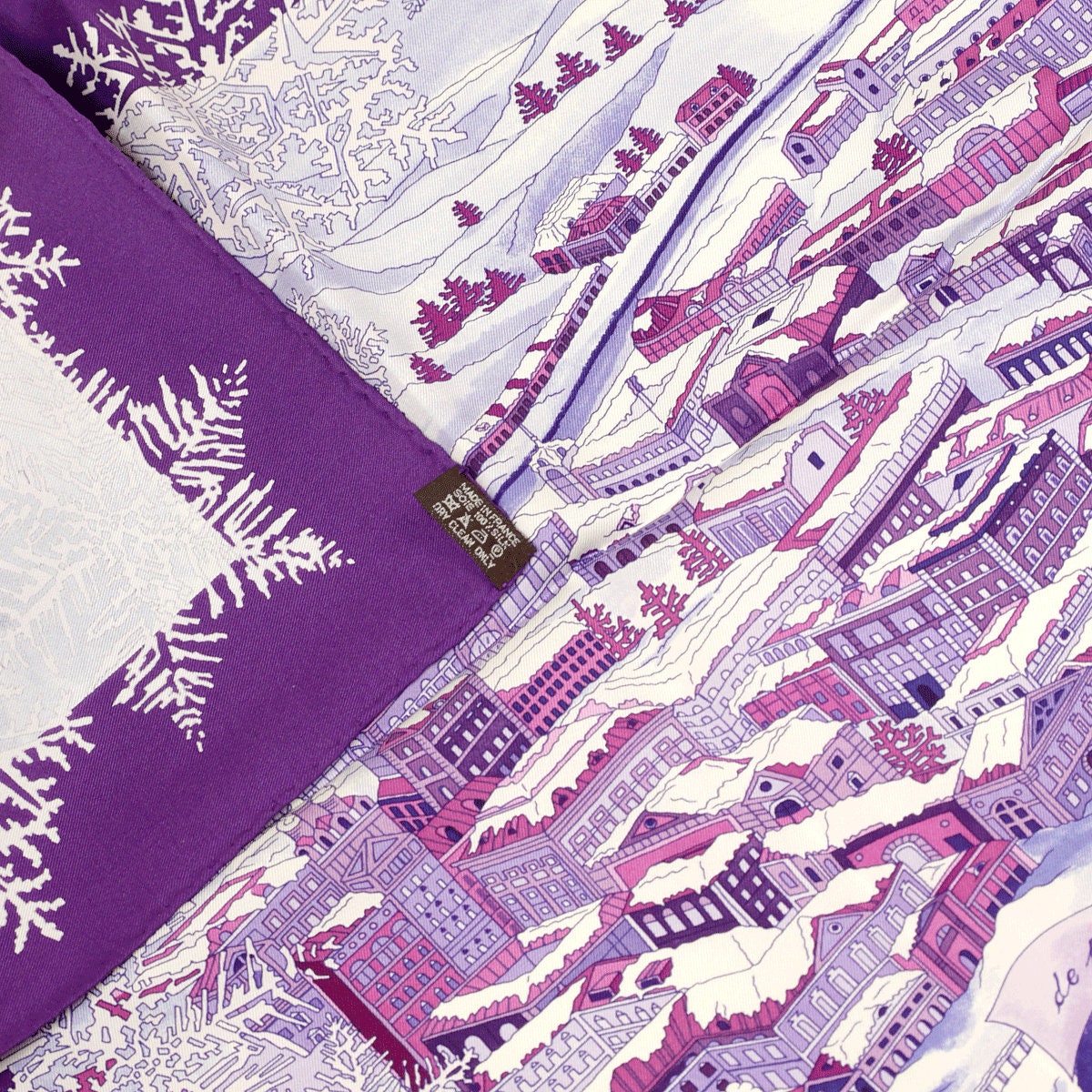 Hermes Scarf "De Passage a Moscou" by Nathalie Vialars 90cm Silk | Carre Foulard Rare