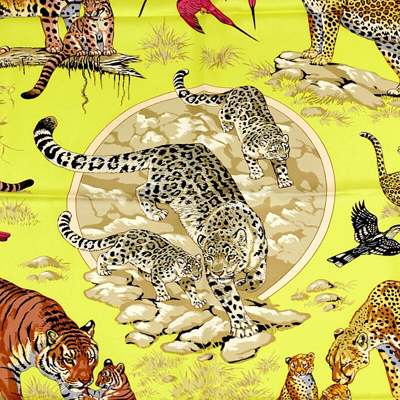 Hermes Scarf "Tendresse Feline" by Robert Dallet 90cm Silk | Carre Foulard