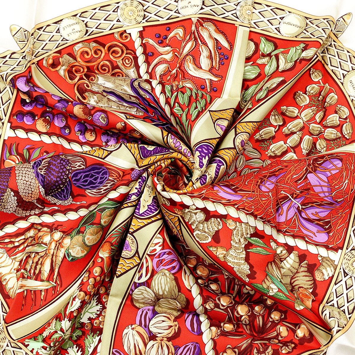 Hermes Scarf "Aux Pays de Epices" by Annie Faivre 90cm Silk | Carre Foulard