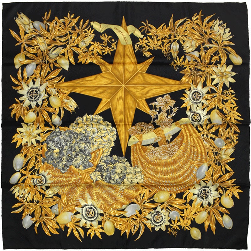 Hermes Scarf "Passiflores" by Valerie Dawlat Dumoulin Vintage 90cm Silk
