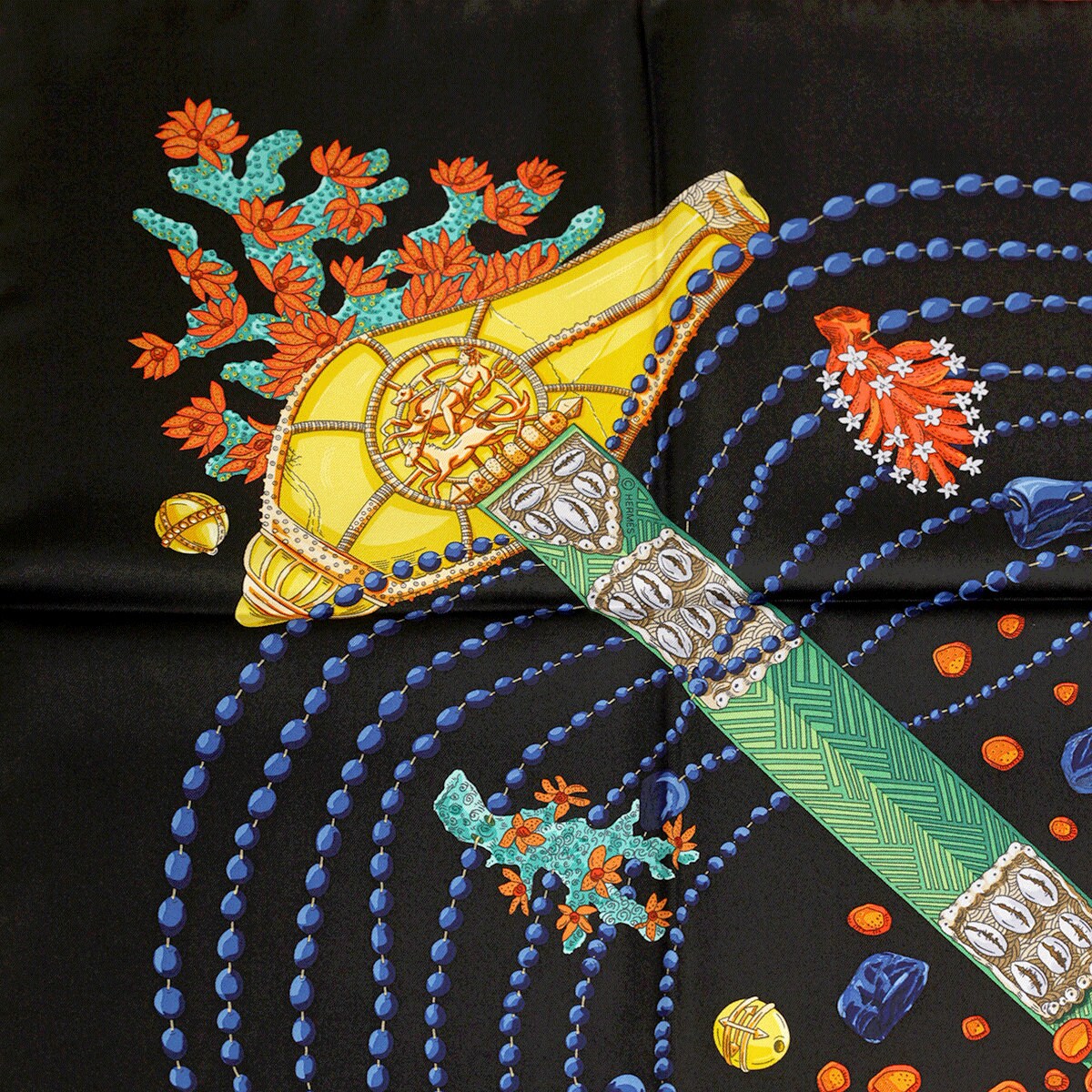 HERMES 貝殻デザイン スカーフ HERMES】エルメス カレ45 ハンカチ 貝殻 シルク ベージュ ユニセックス