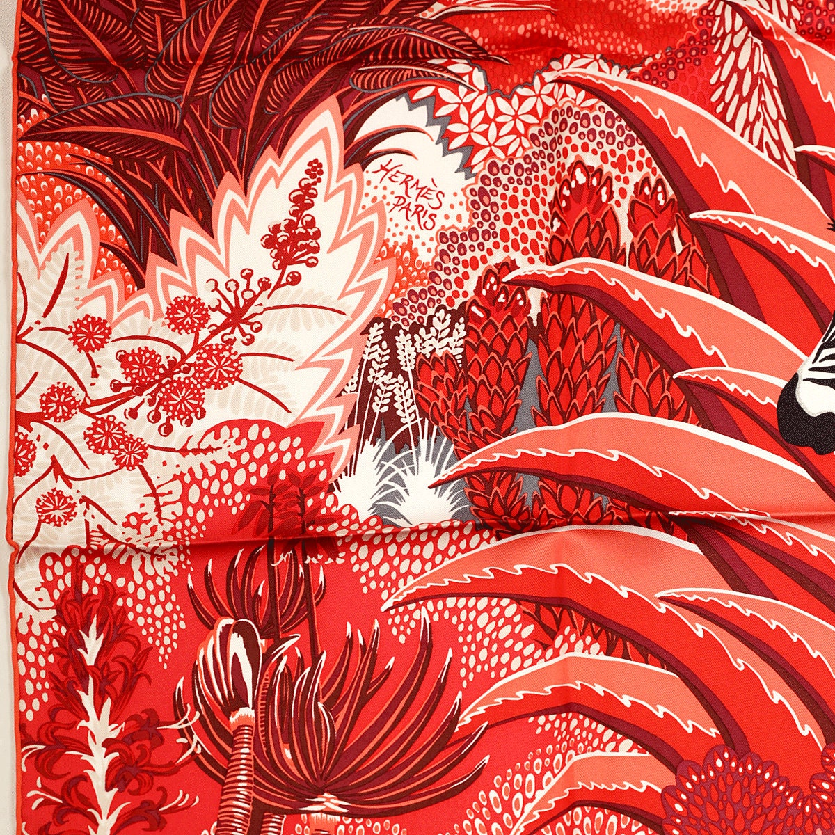 希少品◆入手困難♪【HERMES】スカーフ MOUNTAIN ZEBRA 90CM il_fullxfull.6242564851_gex3.jpg