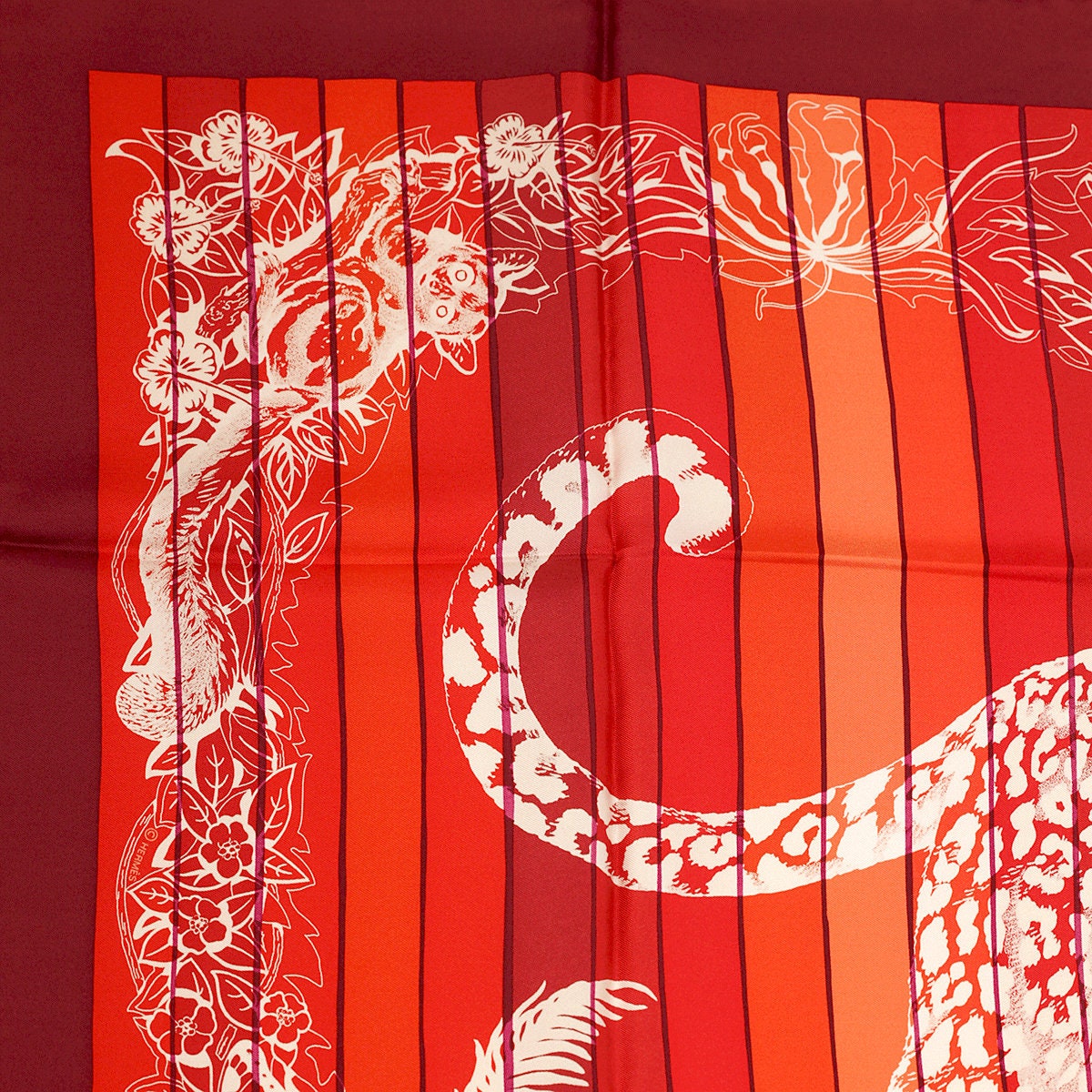 HERMES エルメス カレ90 L’ILE DESERTE 無人島 赤 レッド HERMES エルメス カレ90 L'ILE DESERTE 無人島 赤 レッド