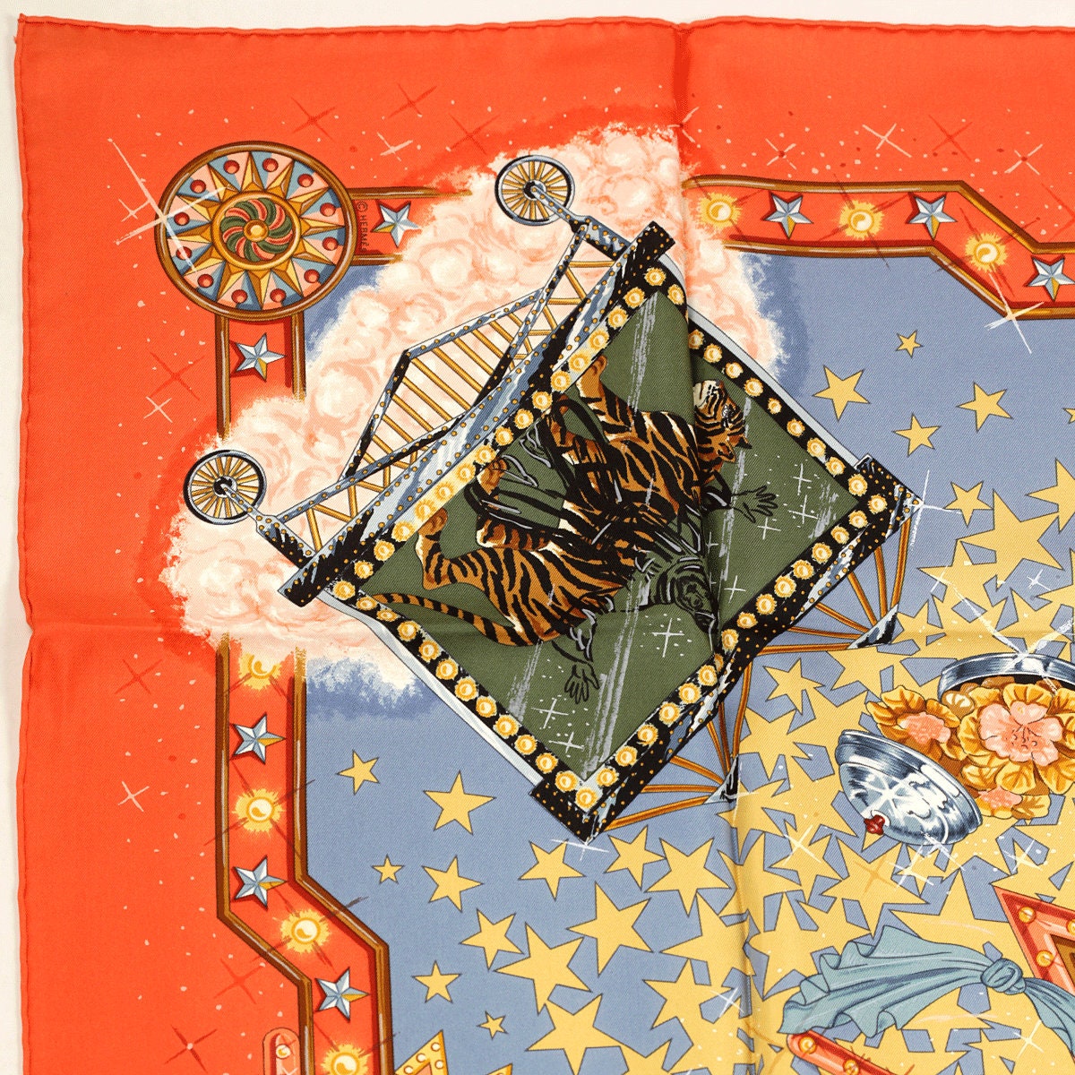 Hermès Carré 90 La Magie UNUSED! VTG HERMES LA MAGIE Carre 90 Silk Foulard Scarf Ivory Gold