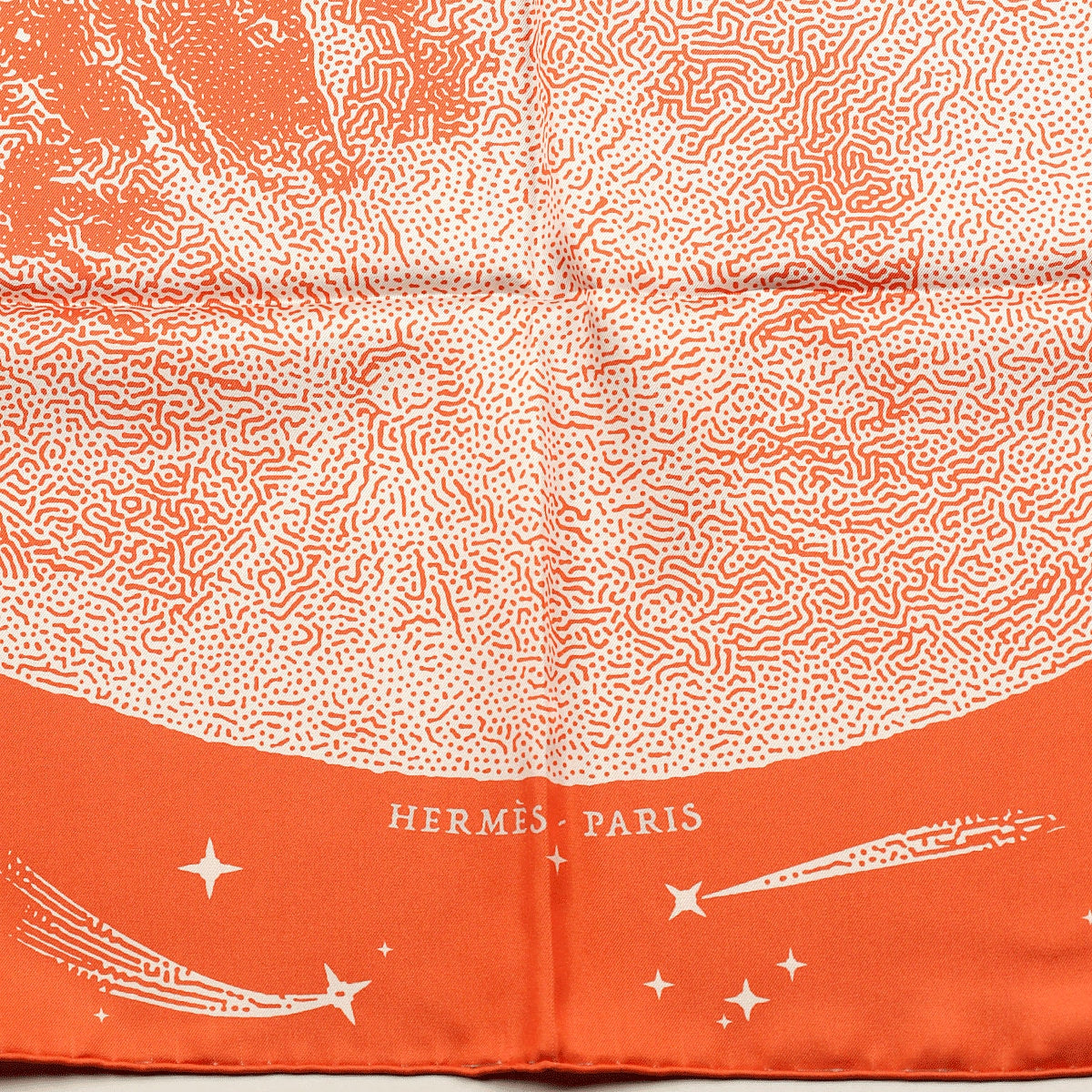 新品HERMES エルメス カレ90 Clair de Lune 月光 スカーフ Hermes Silk Clair De Lune Double Face Scarf 90 Marine White Beige