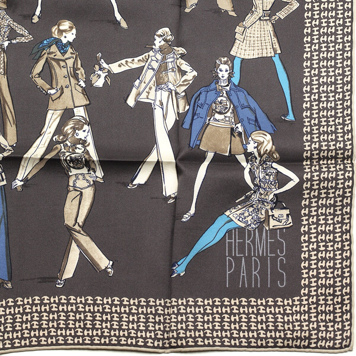 Hermes Scarf "Printemps-Ete 69 / Automne-Hiver 70" 70cm Silk | Carre Foulard