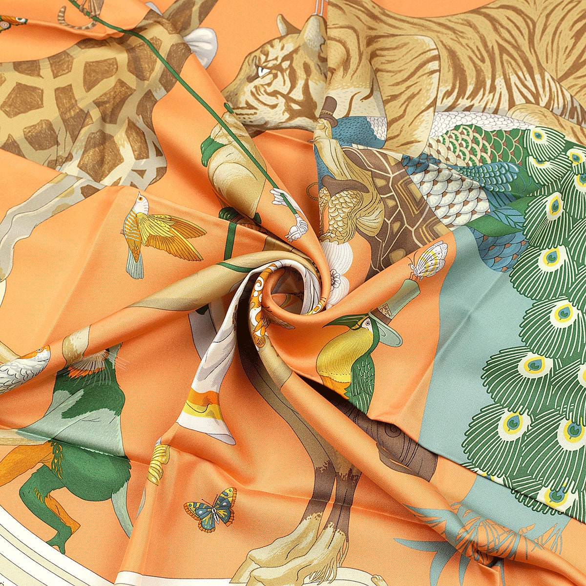 Hermes Scarf "Hermès Story" by Jonathon Burton 90cm Silk | Carre Foulard