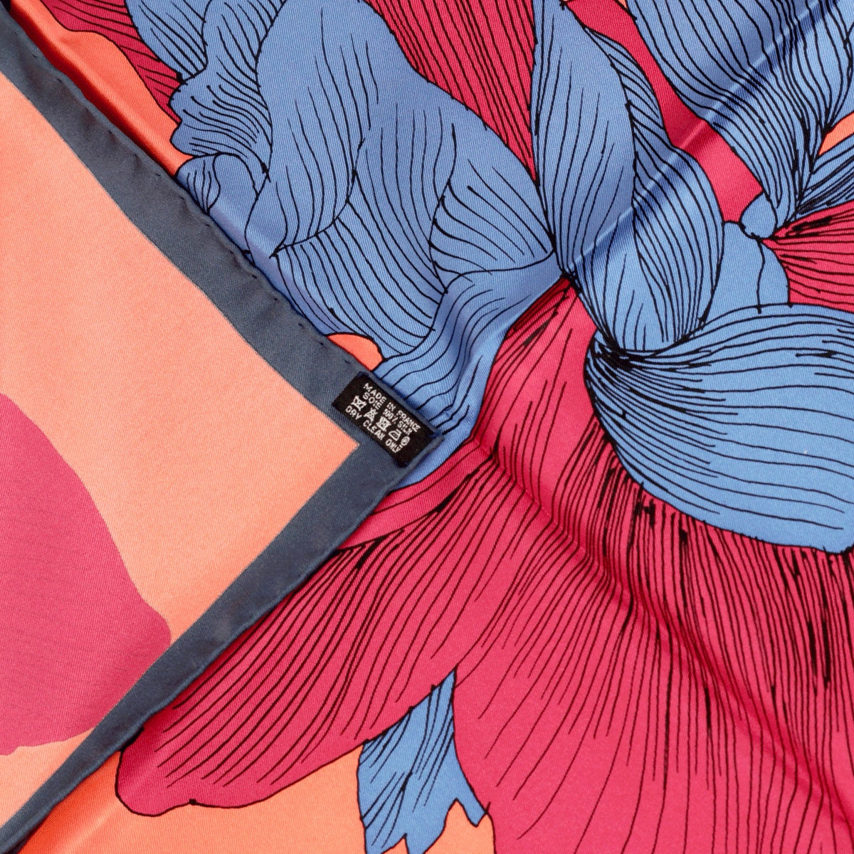 Hermes Scarf "Etude Pour un Iris Arc-en-Ciel" by Benoit Pierre Emery 90cm Silk | Carre Foulard