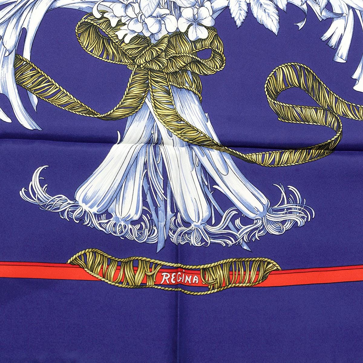 Hermes Scarf "Regina" by Leila Menchari 90cm Silk | Carre Foulard