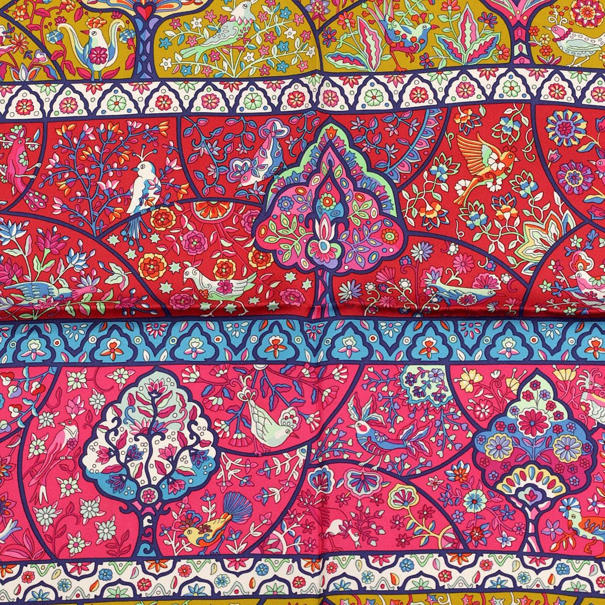 HERMES スカーフ Au Pays des Oiseaux Fleurs Hermes Scarf 
