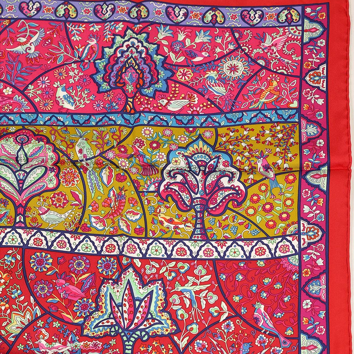 Hermes Scarf "Au Pays des Oiseaux Fleurs" by Christine Henry 90cm Silk | Foulard Carre