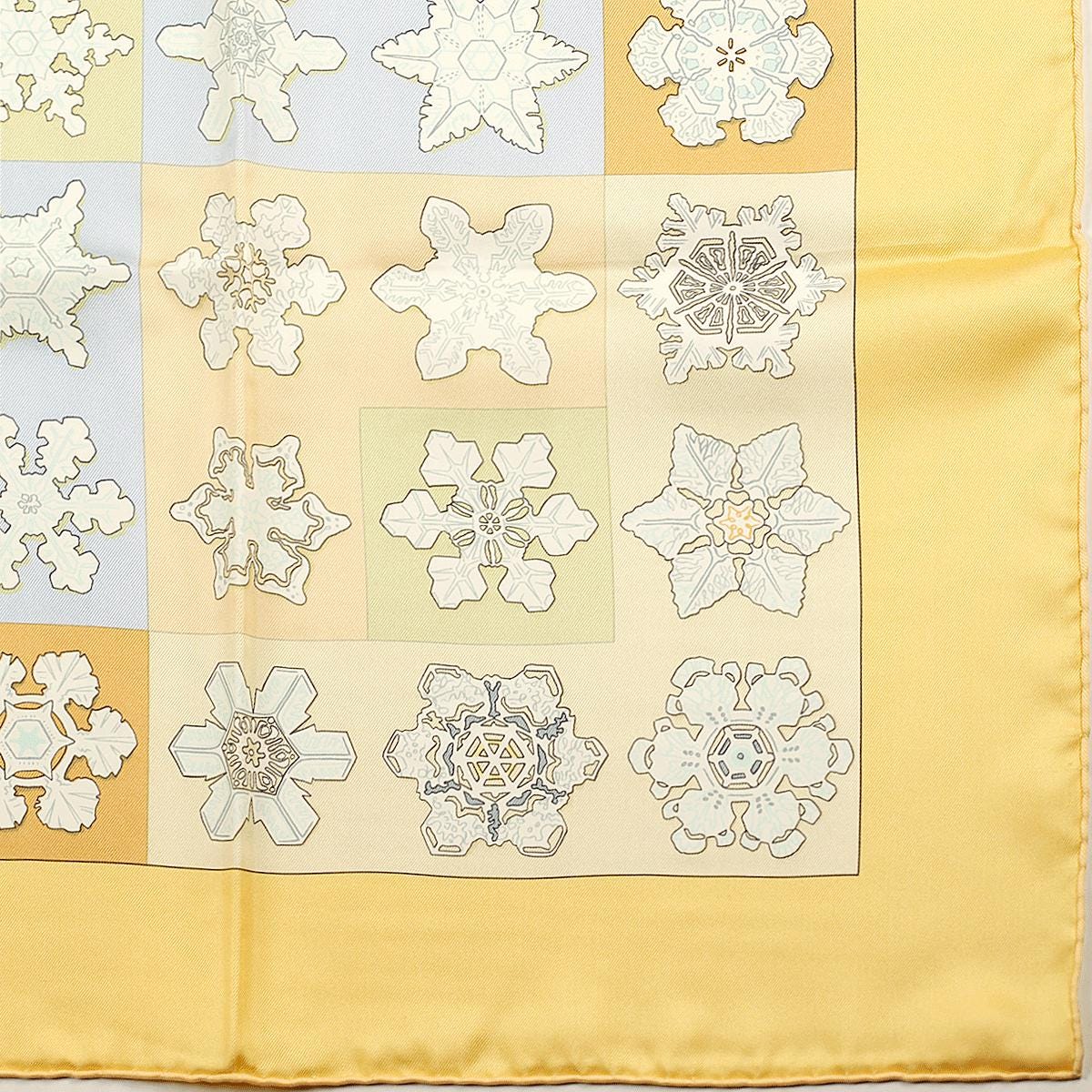 Hermes Scarf "Feux de l'Hiver" by Christiane Vauzelles 90cm Silk | Carre Foulard