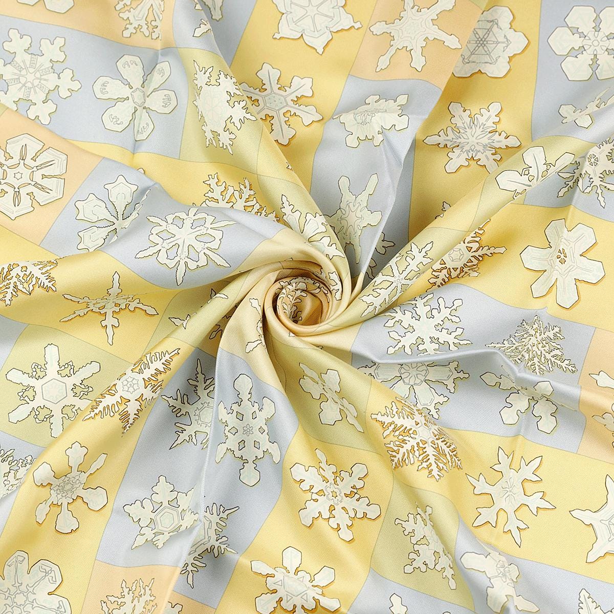 Hermes Scarf "Feux de l'Hiver" by Christiane Vauzelles 90cm Silk | Carre Foulard