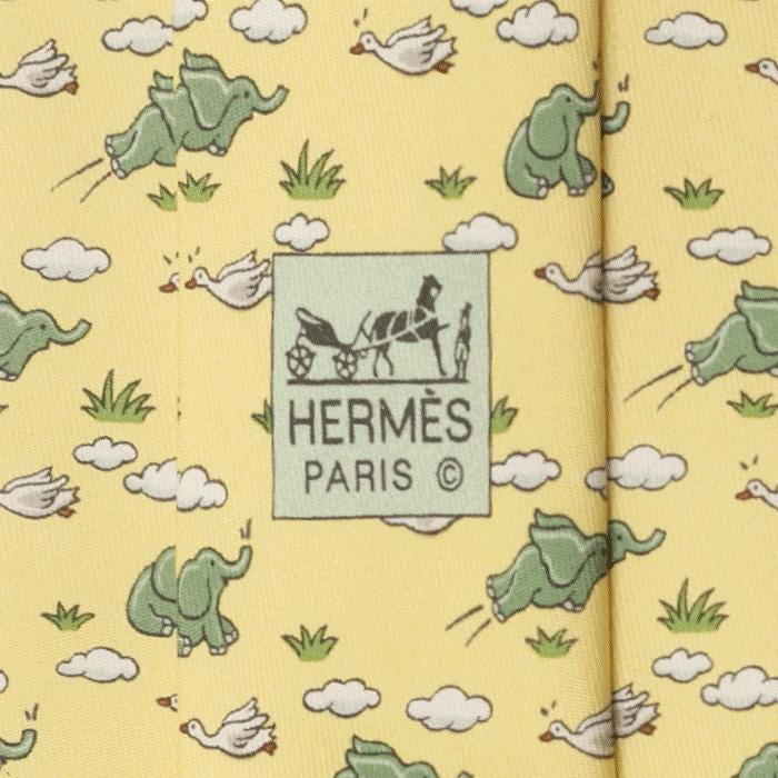 Hermes Men's Silk Tie Whimsical Flying Elephants Pattern 5268 | Necktie Cravate
