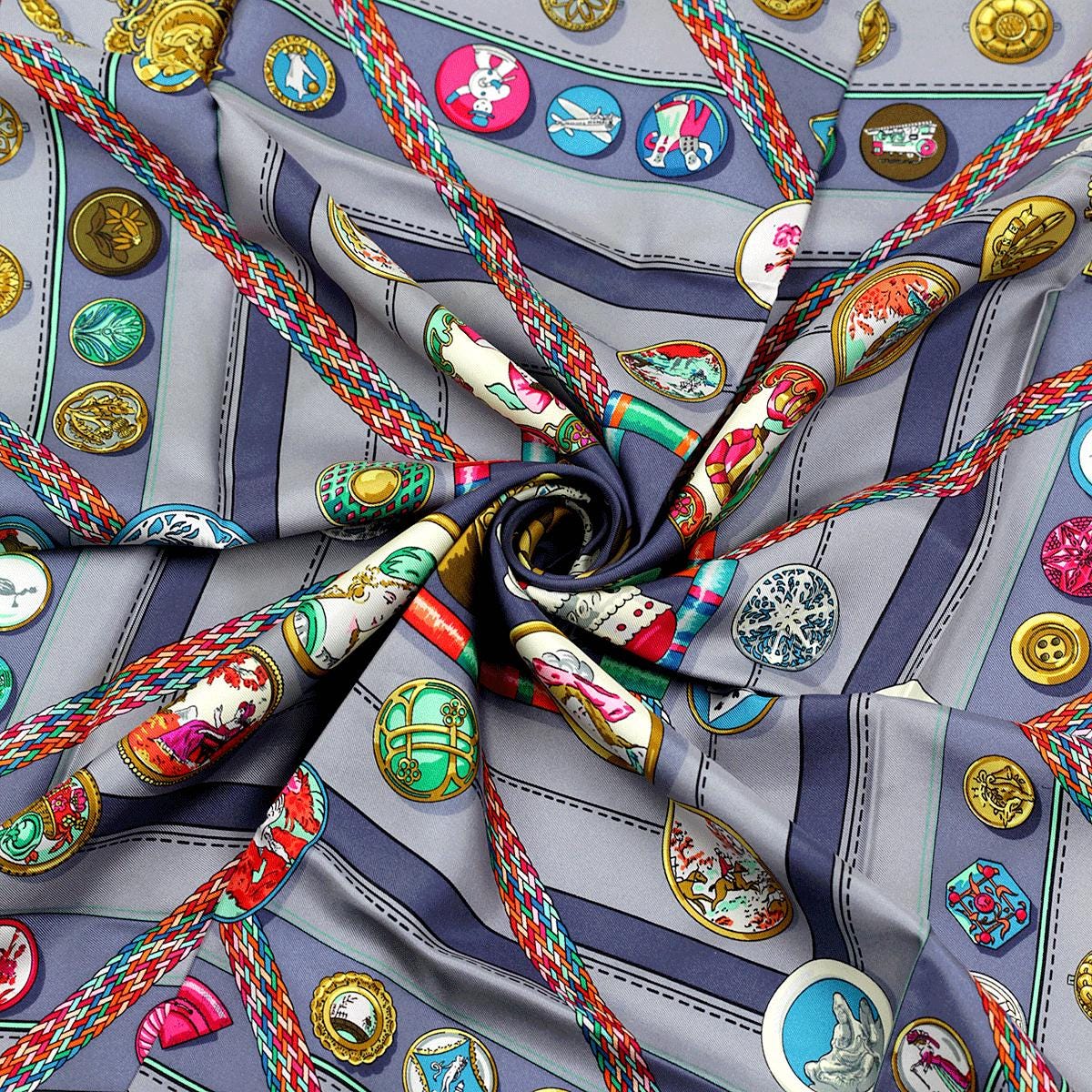Hermes Scarf "Petite Main" by Caty Latham 90cm Silk | Carre Foulard