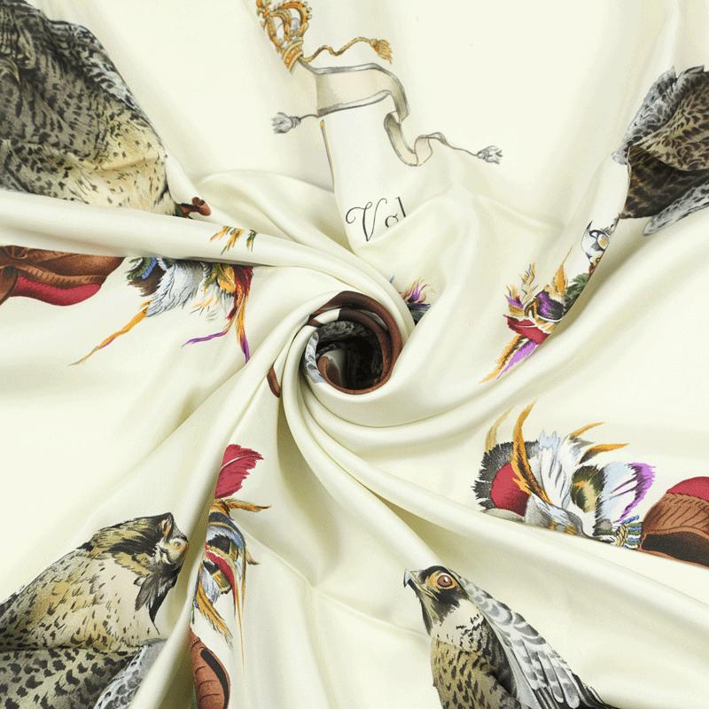 Hermes Scarf "Chasse a Vol" by Henri de Linares 90cm Silk | Carre Foulard