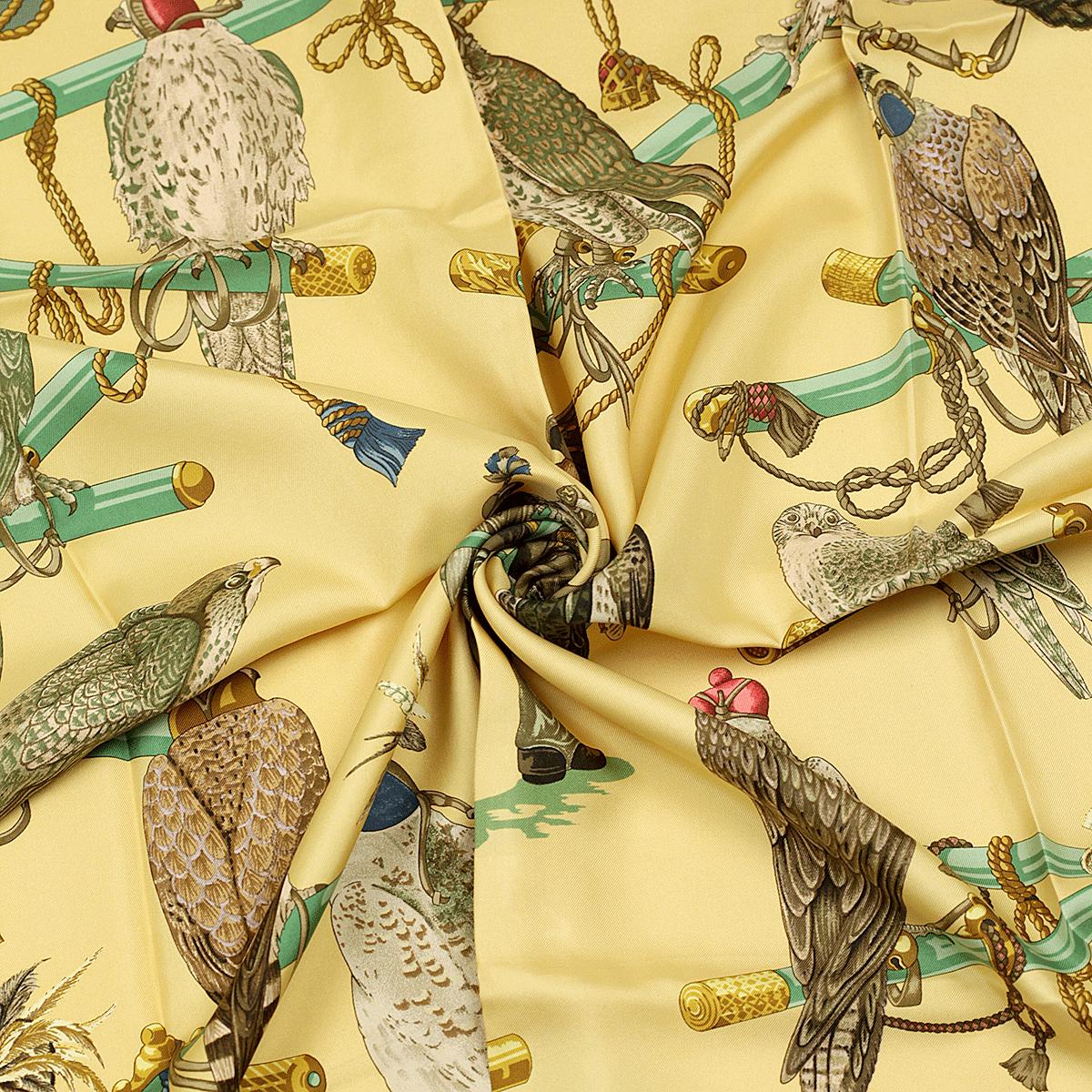 Hermes Scarf "Les Oiseaux du Roy" by Caty Latham 90cm Silk | Carre Foulard