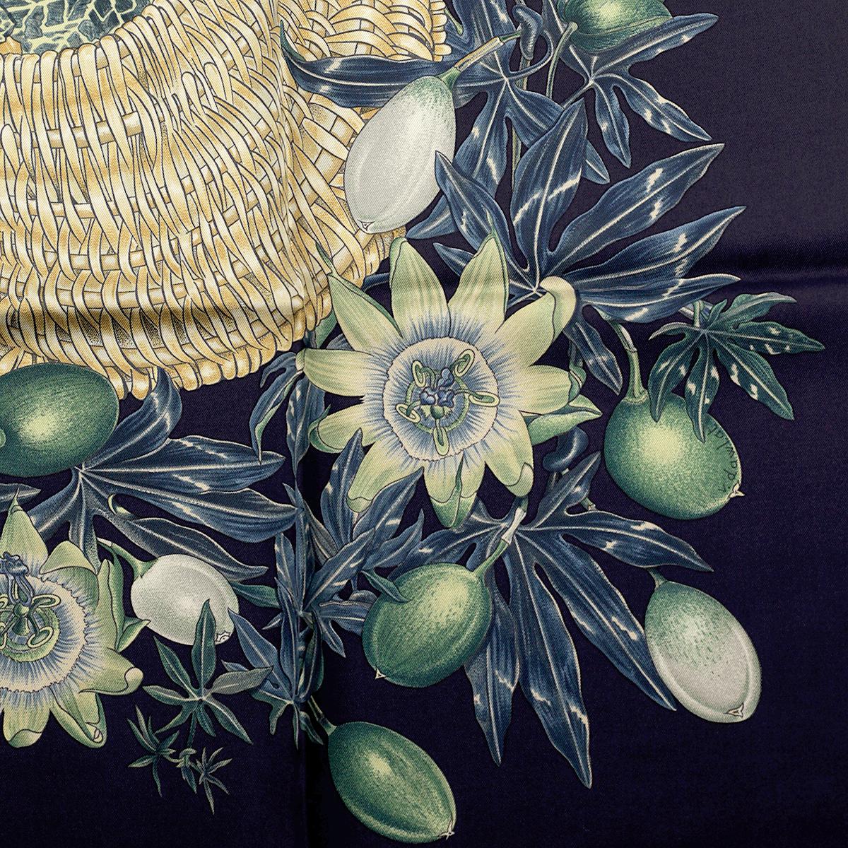 Hermes Scarf "Passiflores" by Valerie Dawlat Dumoulin Vintage 90cm Silk | Carre Foulard