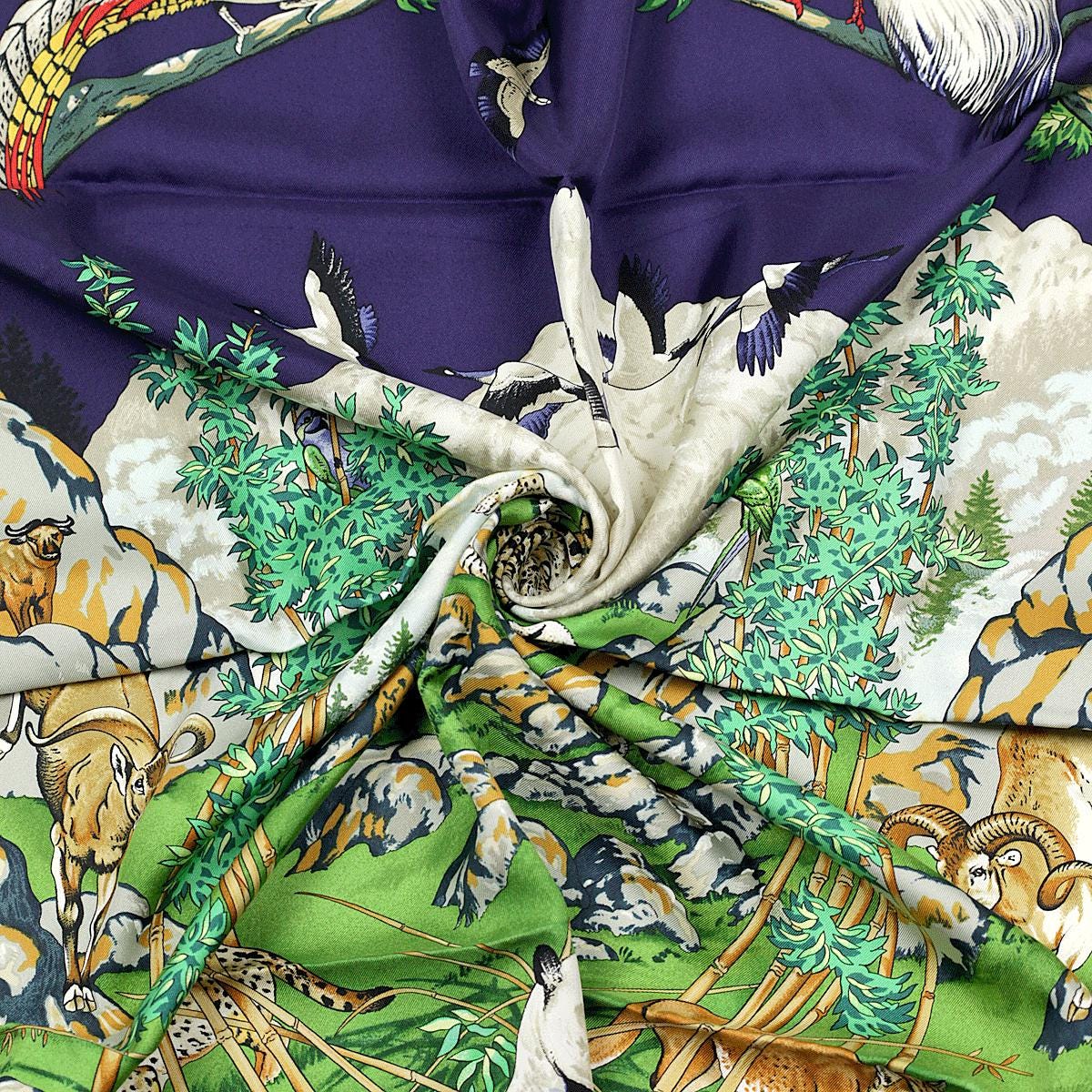Hermes Scarf "Sichuan" by Robert Dallet 90cm Silk | Carre Foulard