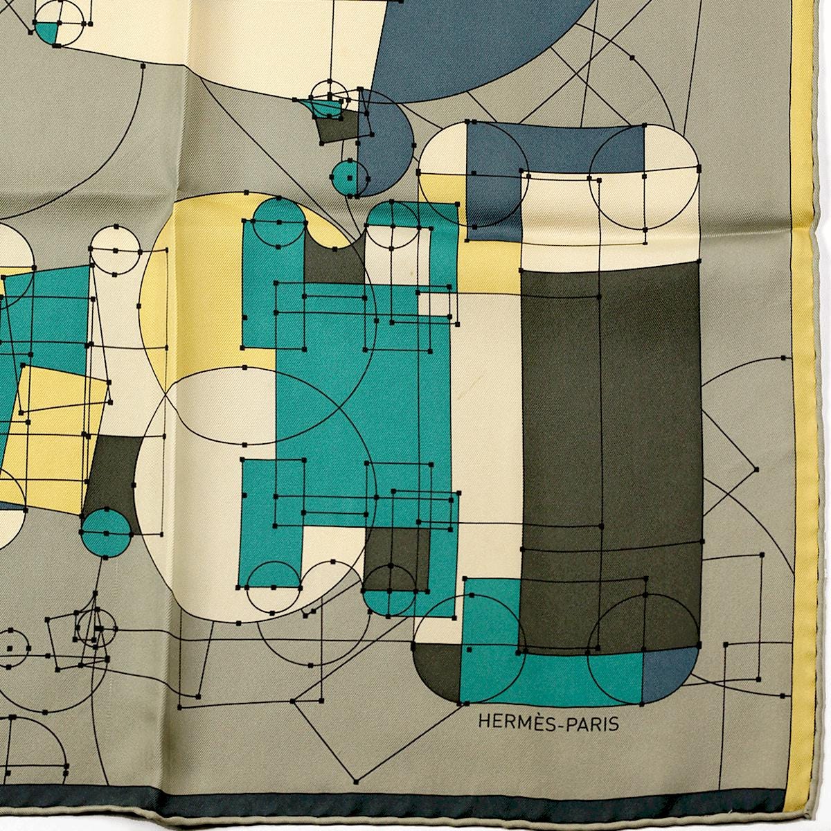 Hermes Scarf "Echec au Roi" by Benoit Pierre Emery 90cm Silk | Carre Foulard