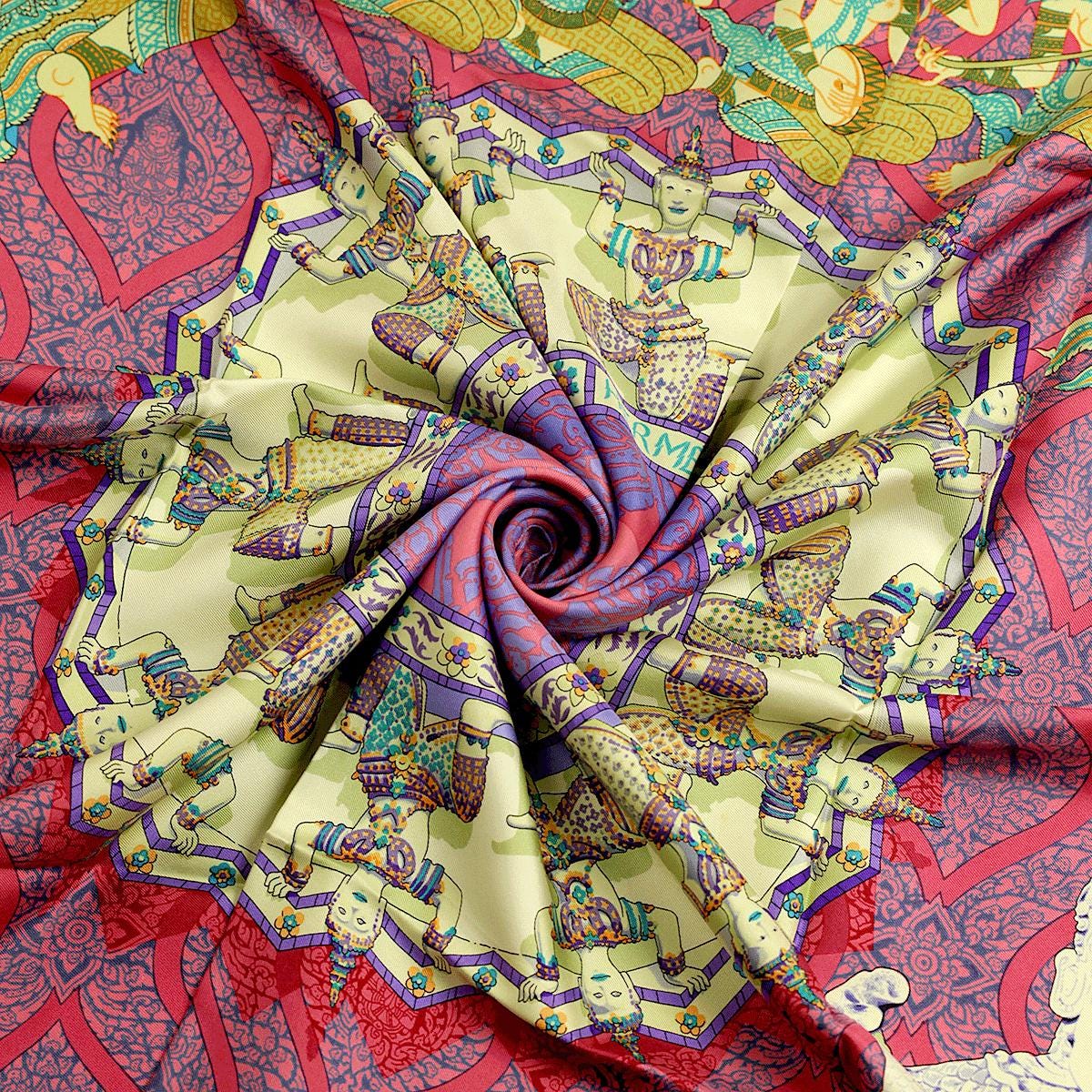 Hermes Scarf "Siam" by Vladimir Rybaltchenko 90cm Silk | Foulard Carre