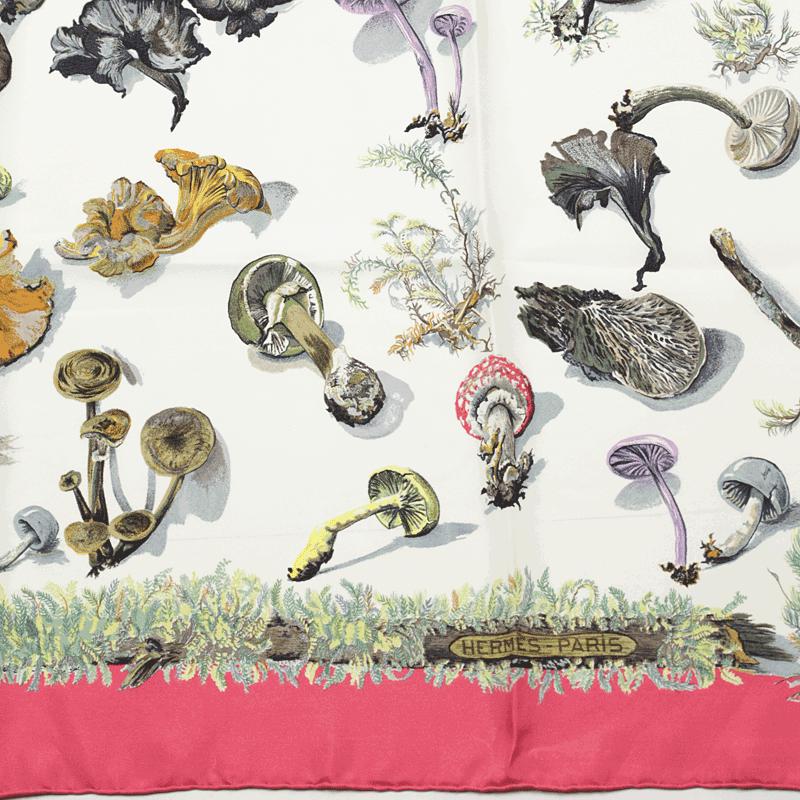 Hermes Scarf "Champignons" by Anne Gavarni & Françoise De La Perriere 90cm Silk